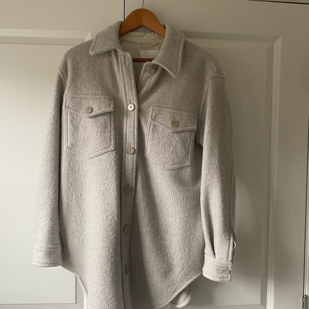 The Ganna aritzia shacket - Picture 3 of 6